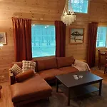 Kotoisa Hirsihuvila Yllaeksellae Villa Ylläsjärvi
