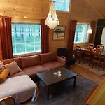 Villa Kotoisa Hirsihuvila Yllaeksellae Ylläsjärvi