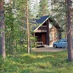 Kotoisa Hirsihuvila Yllaeksellae Villa