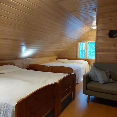 Kotoisa Hirsihuvila Yllaeksellae Ylläsjärvi