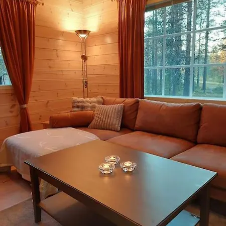 Kotoisa Hirsihuvila Yllaeksellae