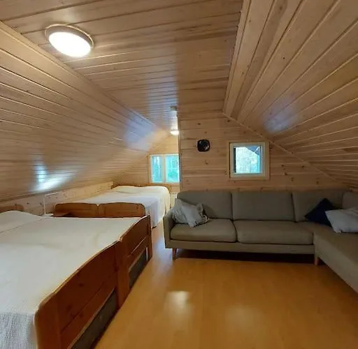 Kotoisa Hirsihuvila Yllaeksellae