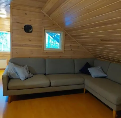 Kotoisa Hirsihuvila Yllaeksellae Ylläsjärvi