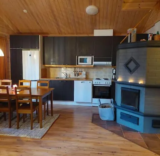 Kotoisa Hirsihuvila Yllaeksellae