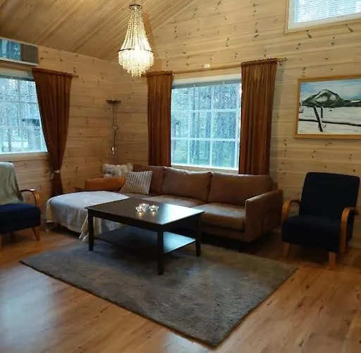 Kotoisa Hirsihuvila Yllaeksellae Villa